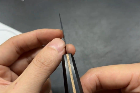 How to Sharpen Carving Knives for Wooden Gifts