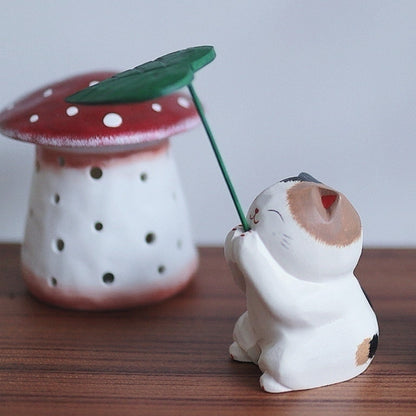 Leaf Umbrella Cat Wooden Figurine
