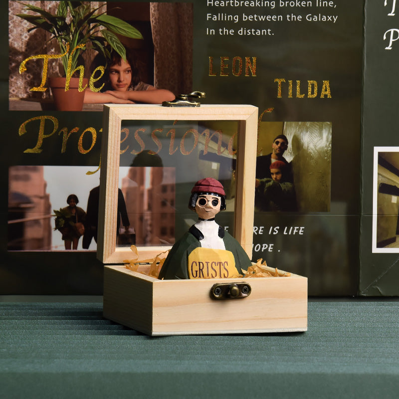Mathilda wooden figurine with wooden box
